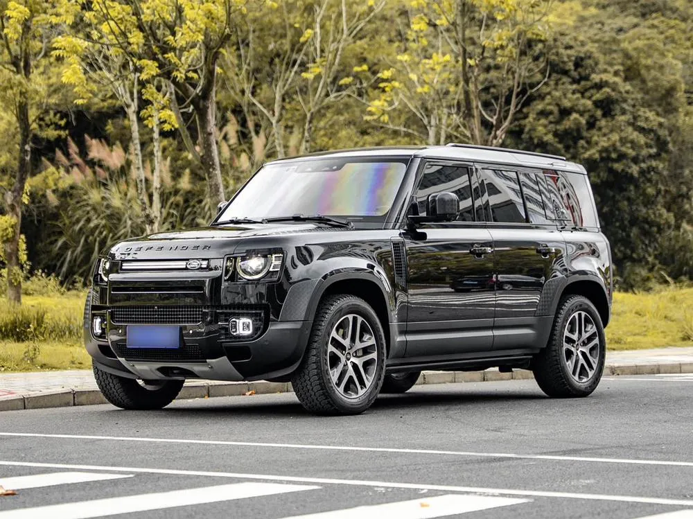 Land Rover Defender, 2023