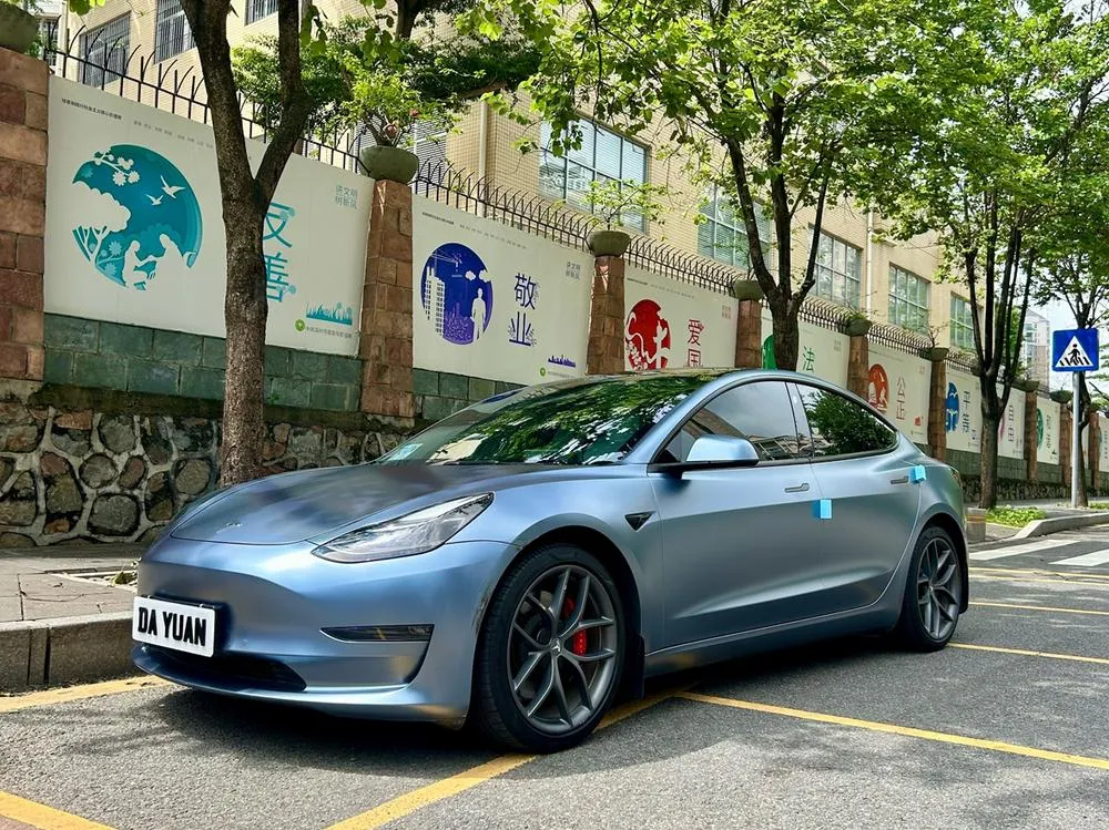 Tesla Model 3, 2022