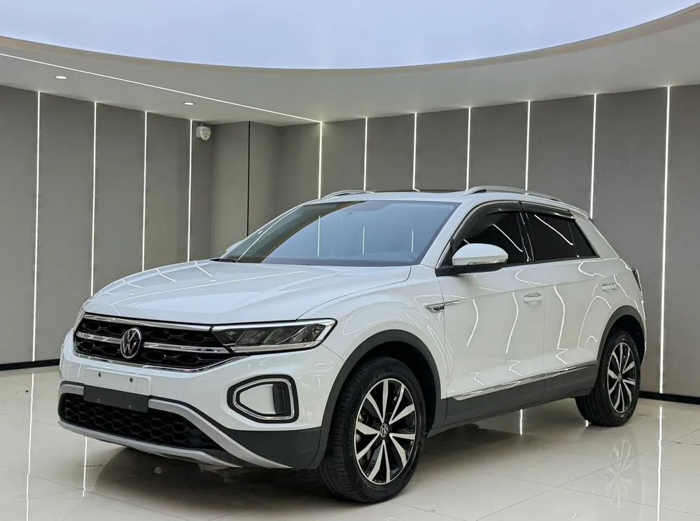 Volkswagen T-Roc 280TSI DSG Edition, 2023 — фото 1
