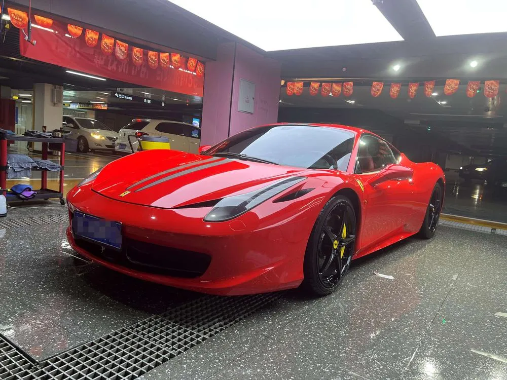 Ferrari 458, 2011