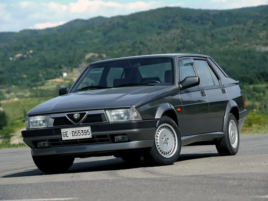Alfa Romeo 75 — фото модели