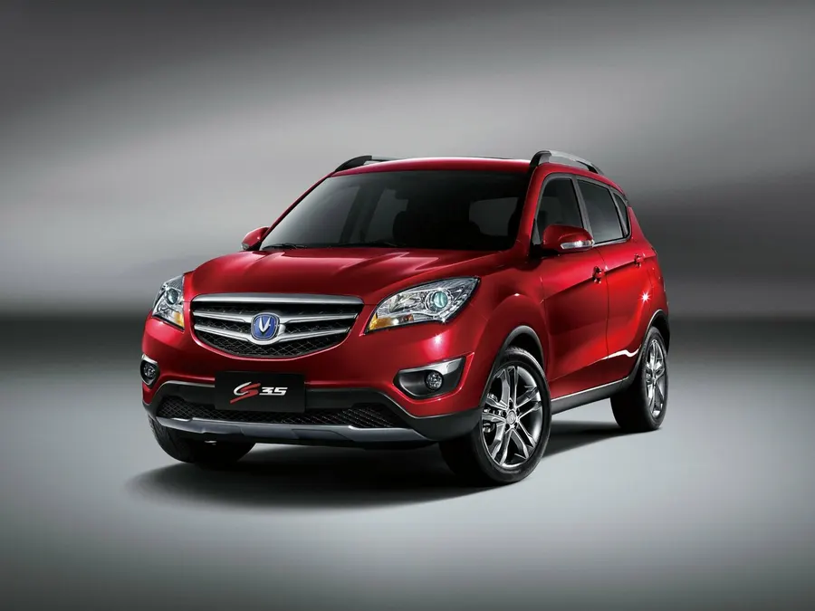 Changan CS35 — фото модели