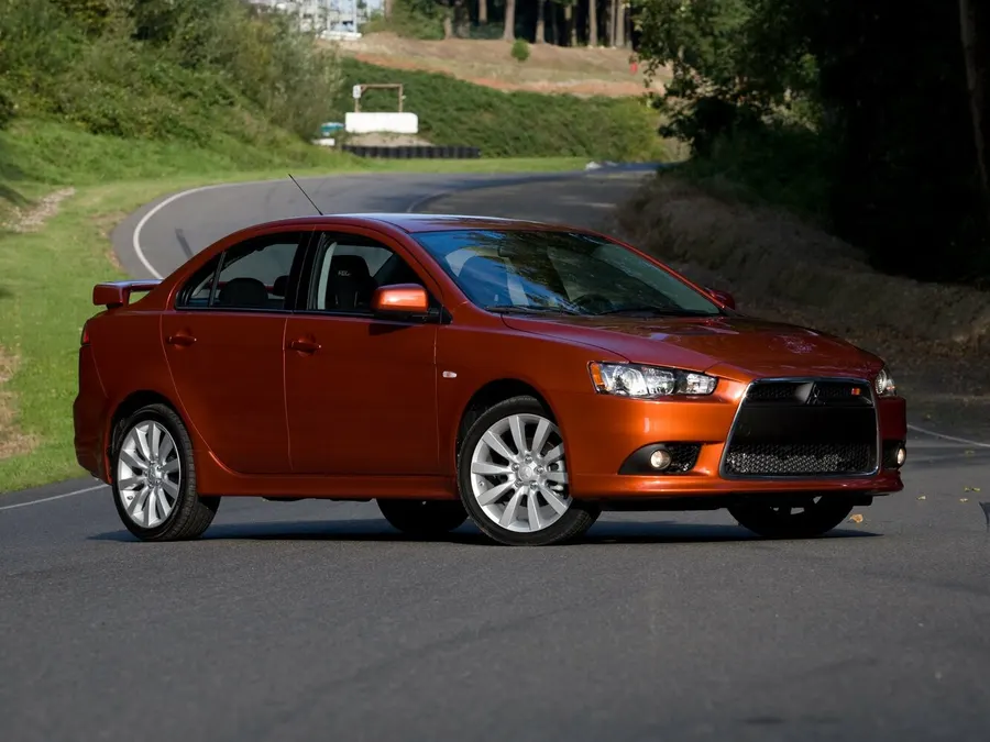 Mitsubishi Lancer Ralliart — фото модели — фото 1