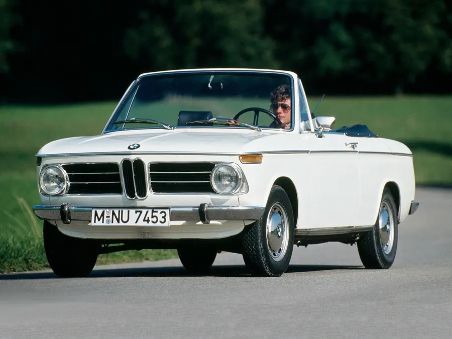 BMW 02 (E10) — фото модели
