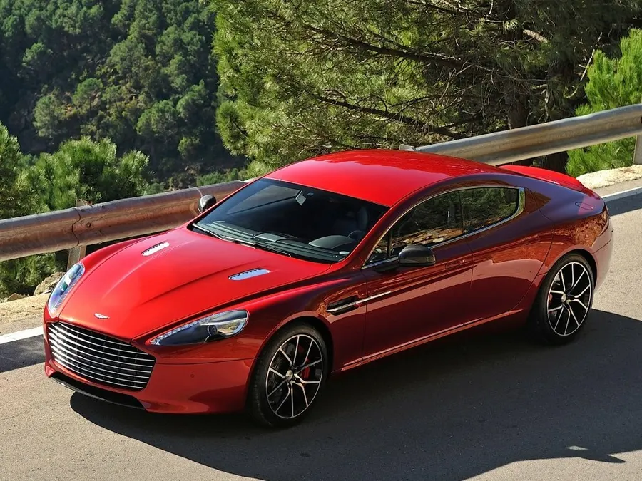 Aston Martin Rapide — фото модели