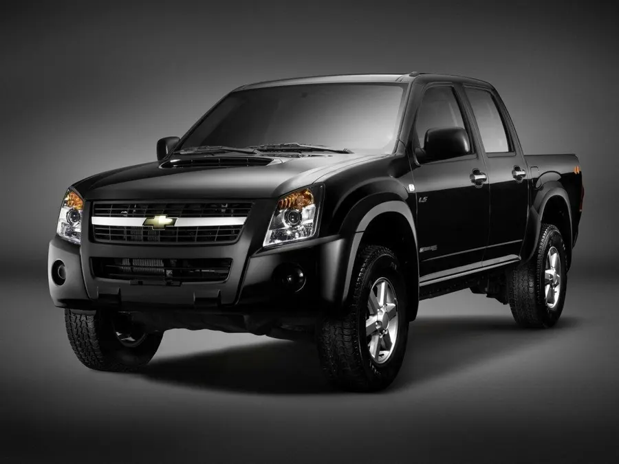 Chevrolet LUV D-MAX — фото модели