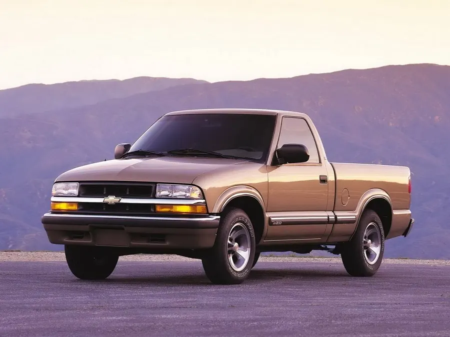 Chevrolet S-10 Pickup — фото модели