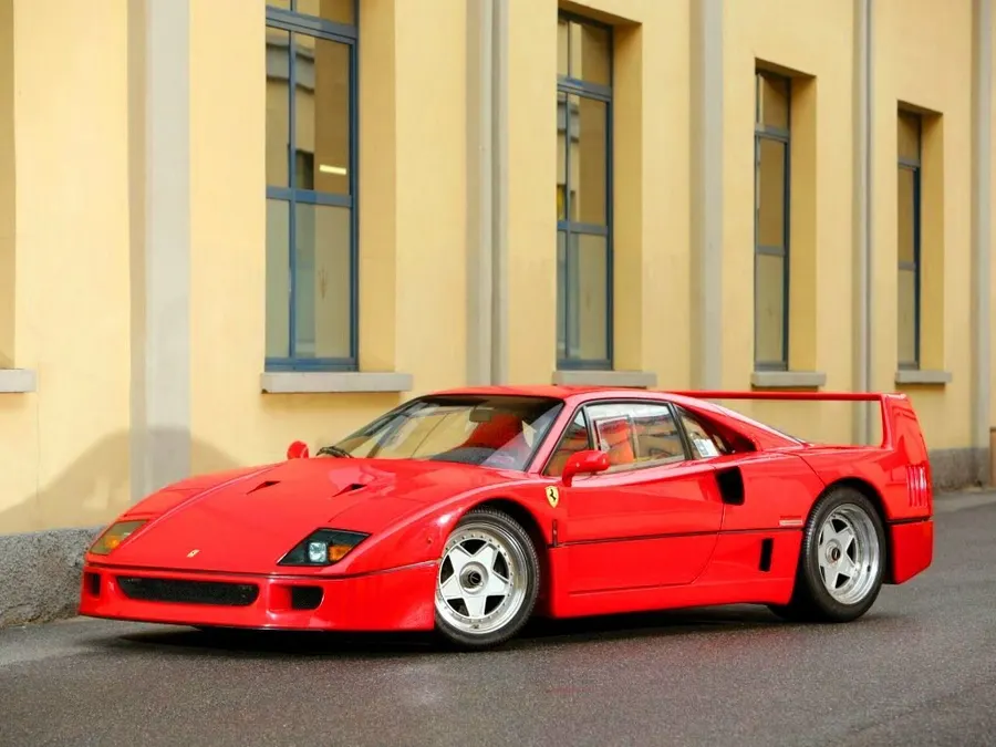 Ferrari F40 — фото модели