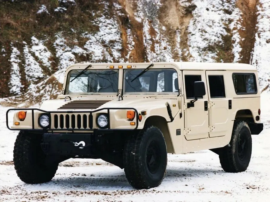 Hummer H1 — фото модели — фото 1
