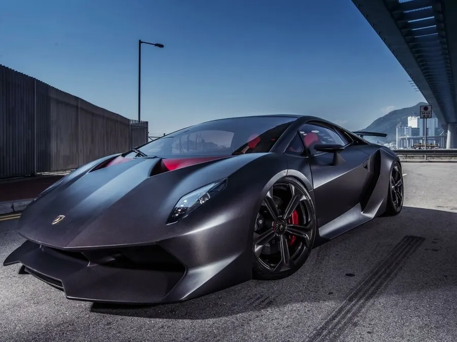 Lamborghini Sesto Elemento — фото модели