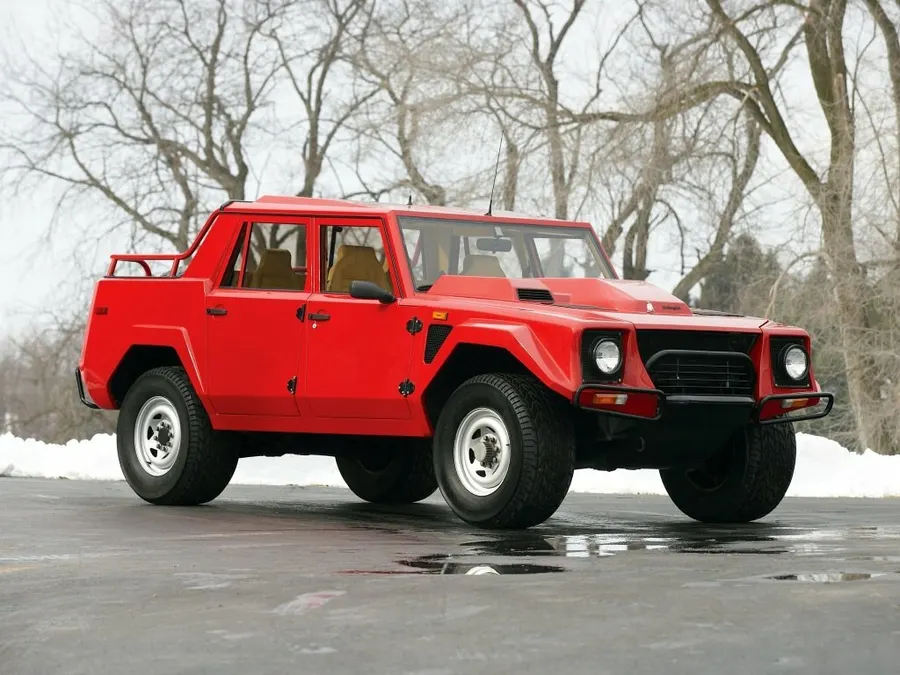 Lamborghini LM002 — фото модели