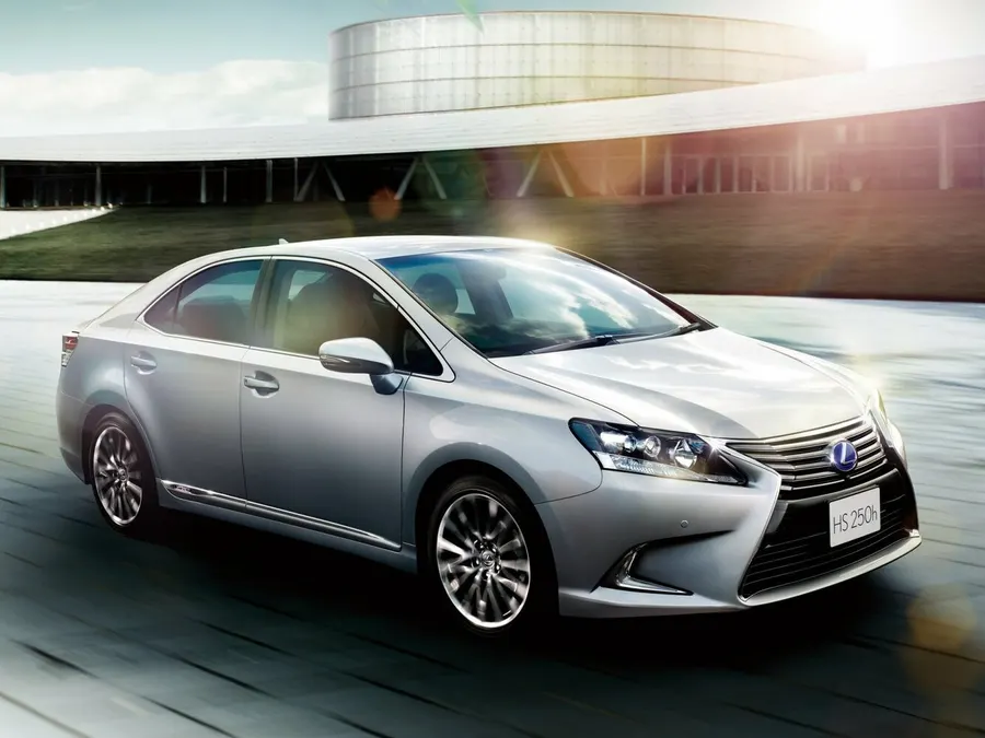 Lexus HS — фото модели