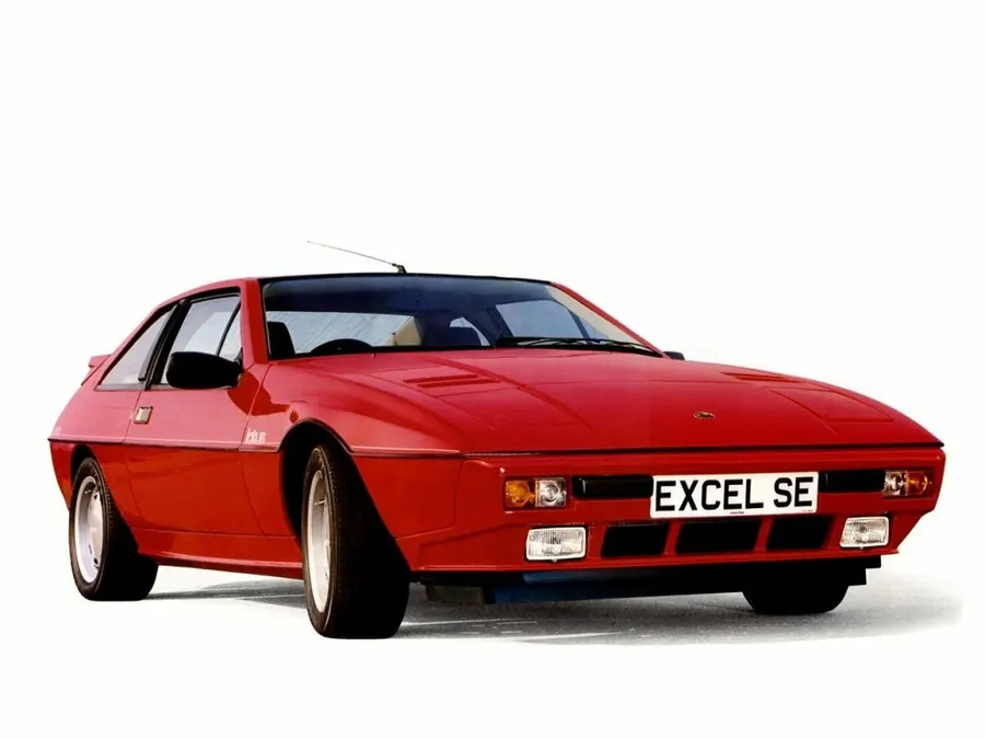 Lotus Excel — фото модели