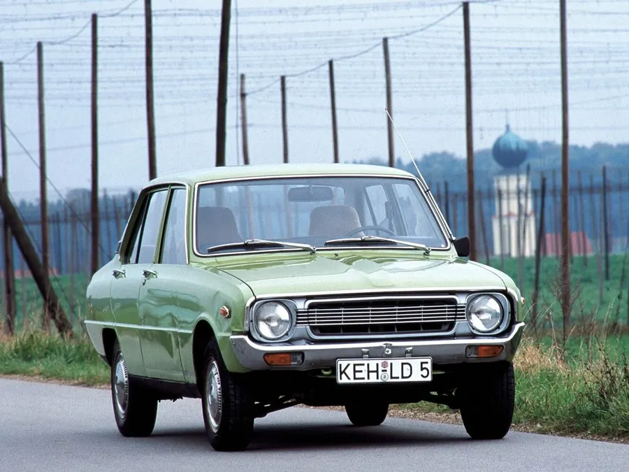 Mazda 1000 — фото модели