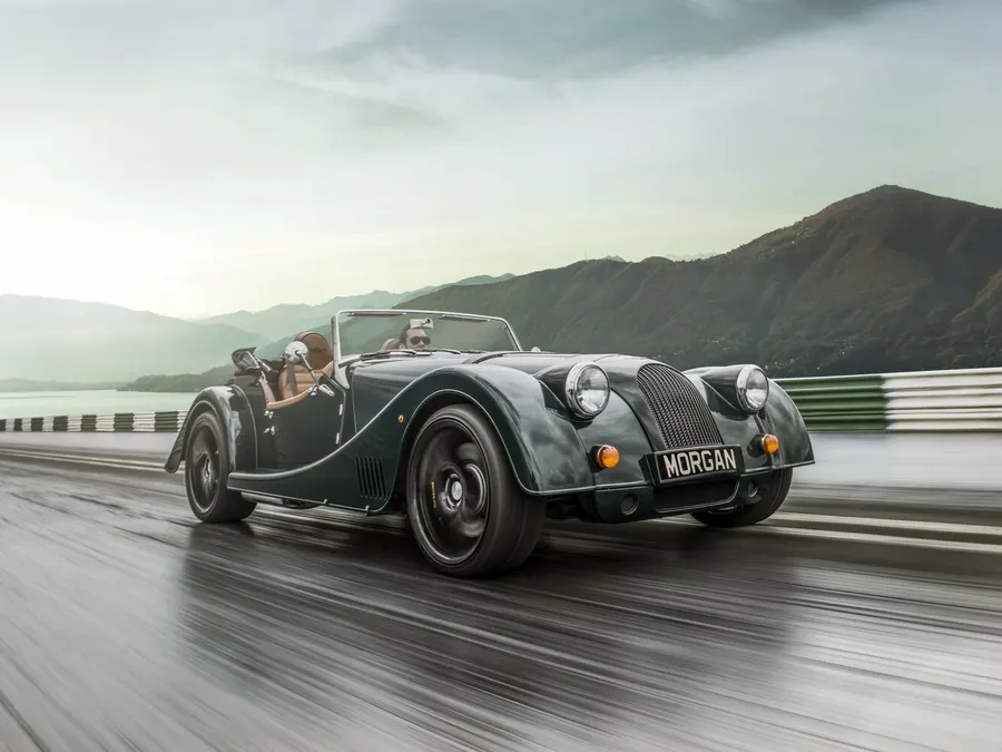 Morgan Plus 8 — фото модели