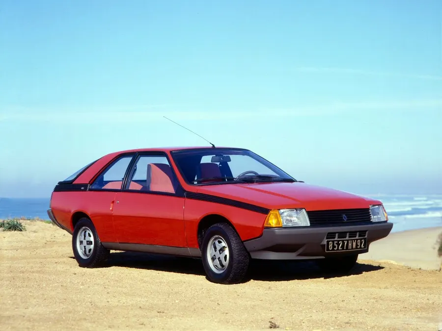 Renault Fuego — фото модели