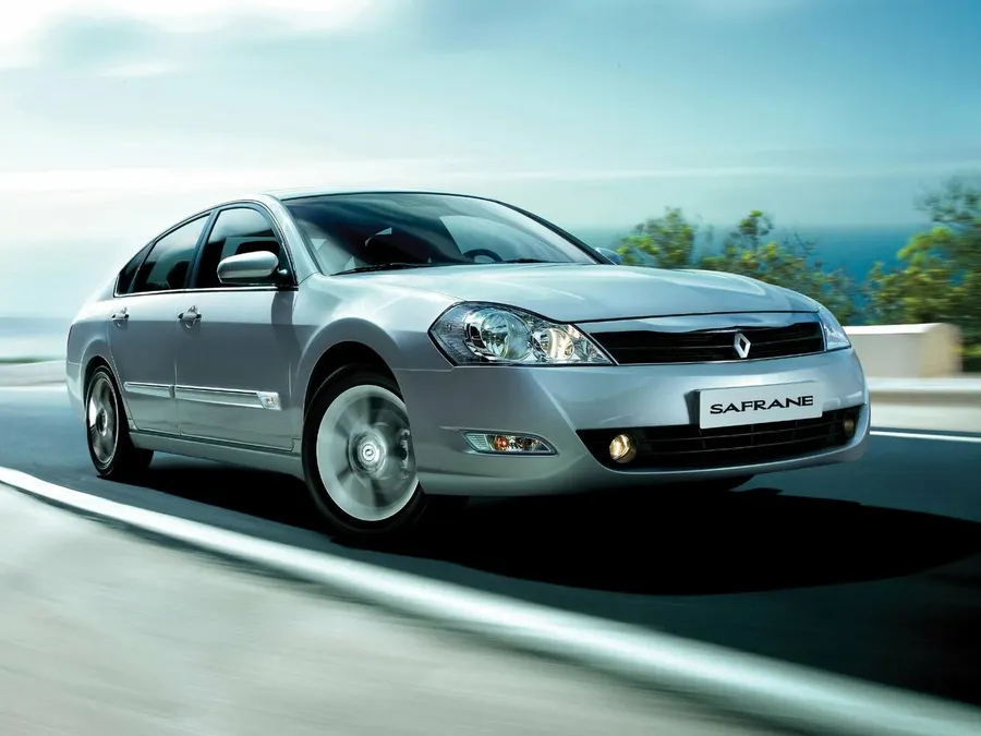 Renault Safrane — фото модели