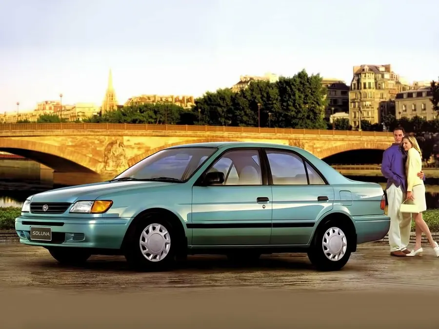 Toyota Soluna — фото модели