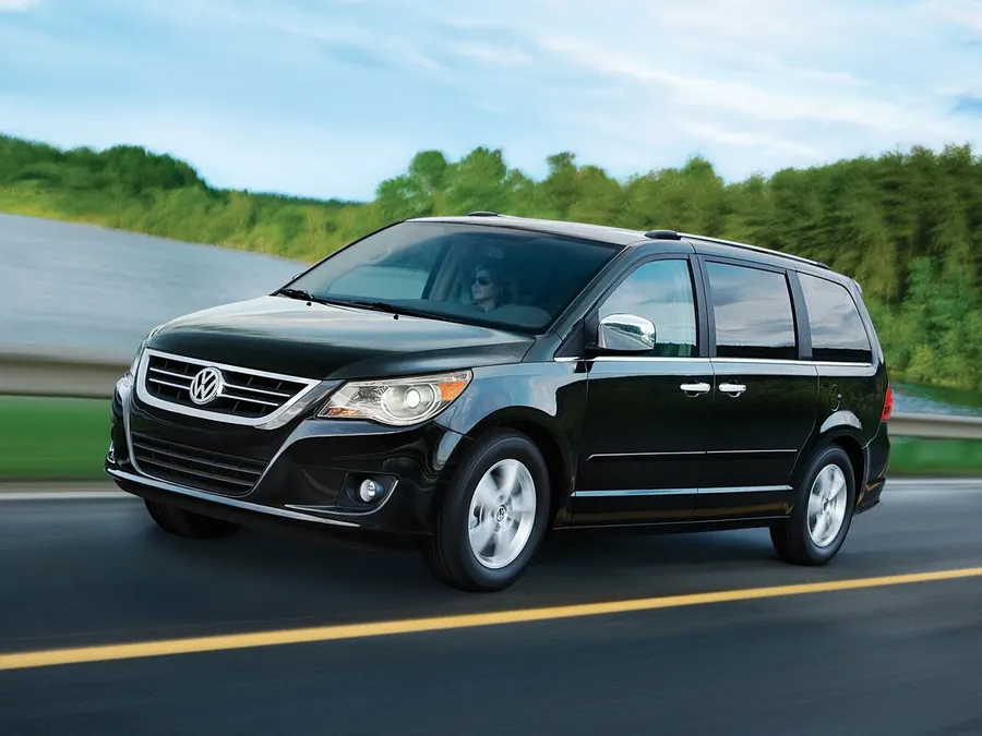 Volkswagen Routan — фото модели