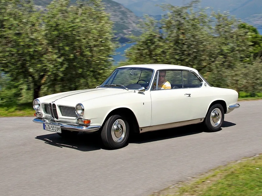 BMW 3200 — фото модели