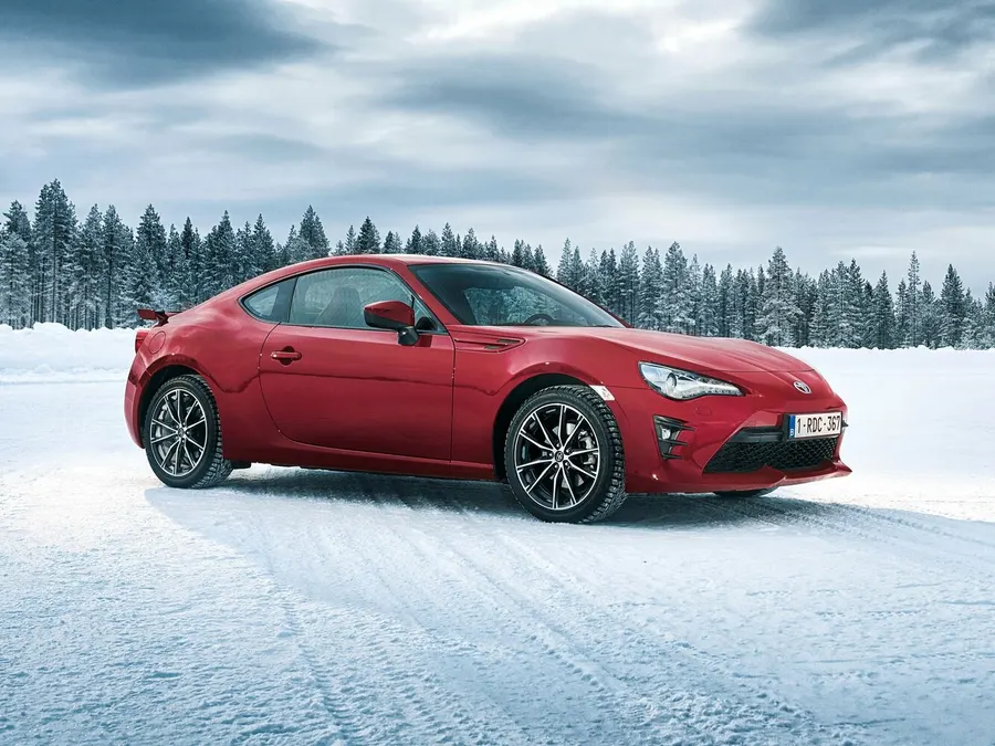 Toyota GT86 — фото модели