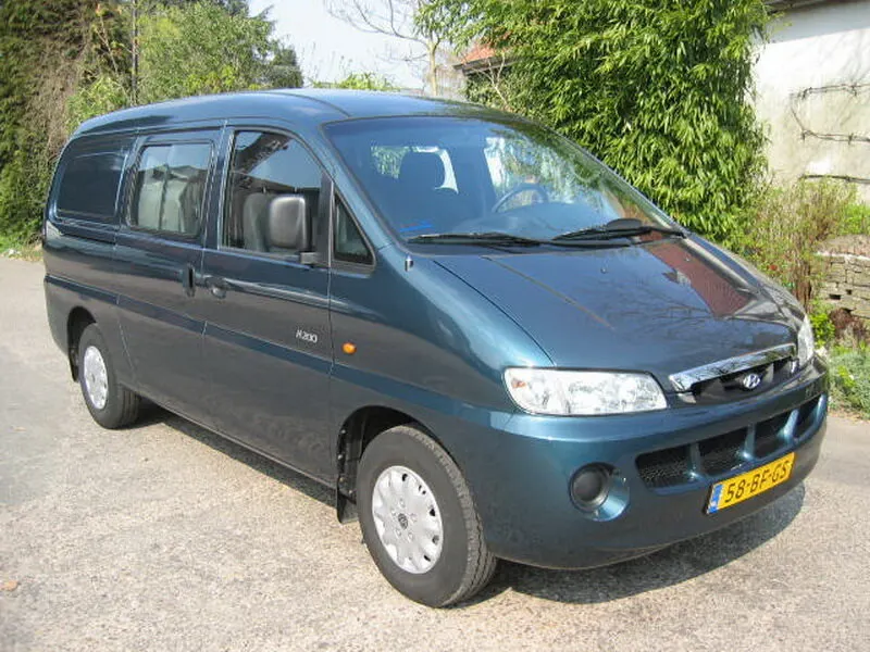 Hyundai H200 — фото модели