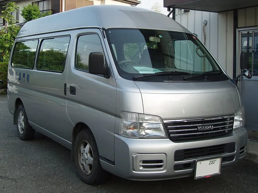 Isuzu Fargo — фото модели
