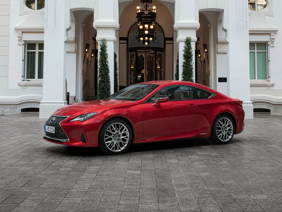 Lexus RC — фото модели