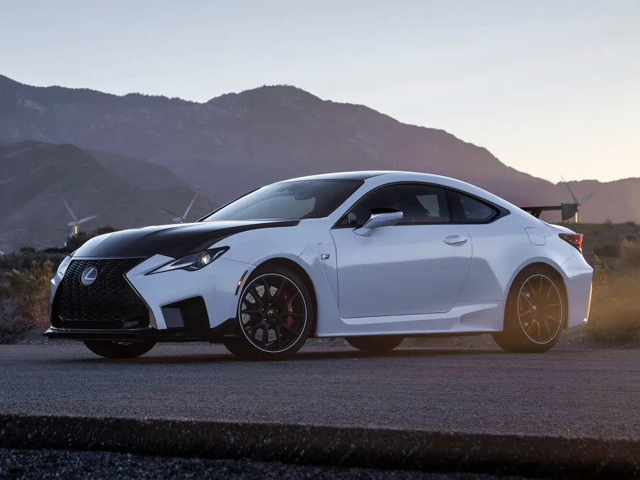 Lexus RC F — фото модели