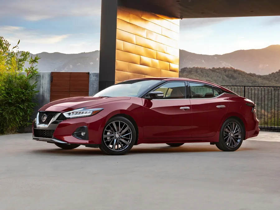 Nissan Maxima — фото модели