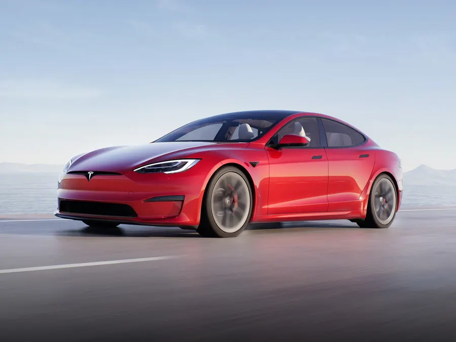 Tesla Model S — фото модели