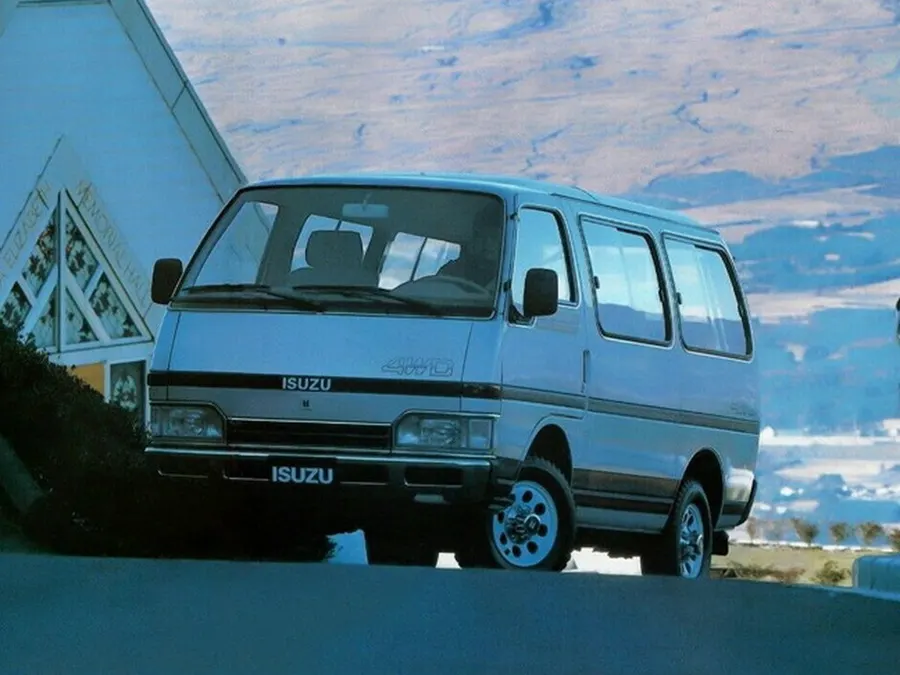 Isuzu Midi — фото модели — фото 1