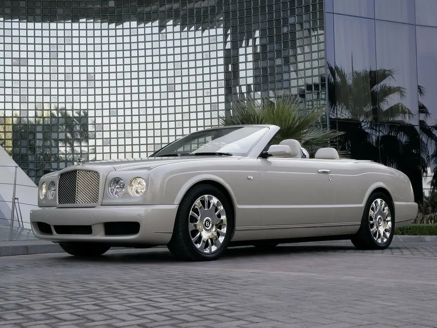Bentley Azure — фото модели