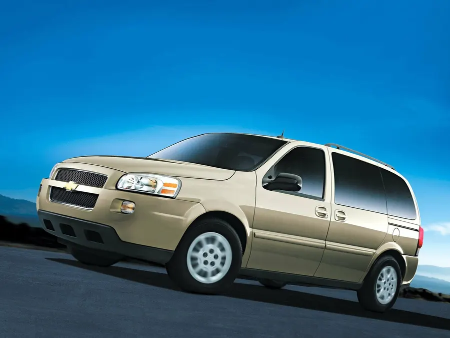 Chevrolet Uplander — фото модели