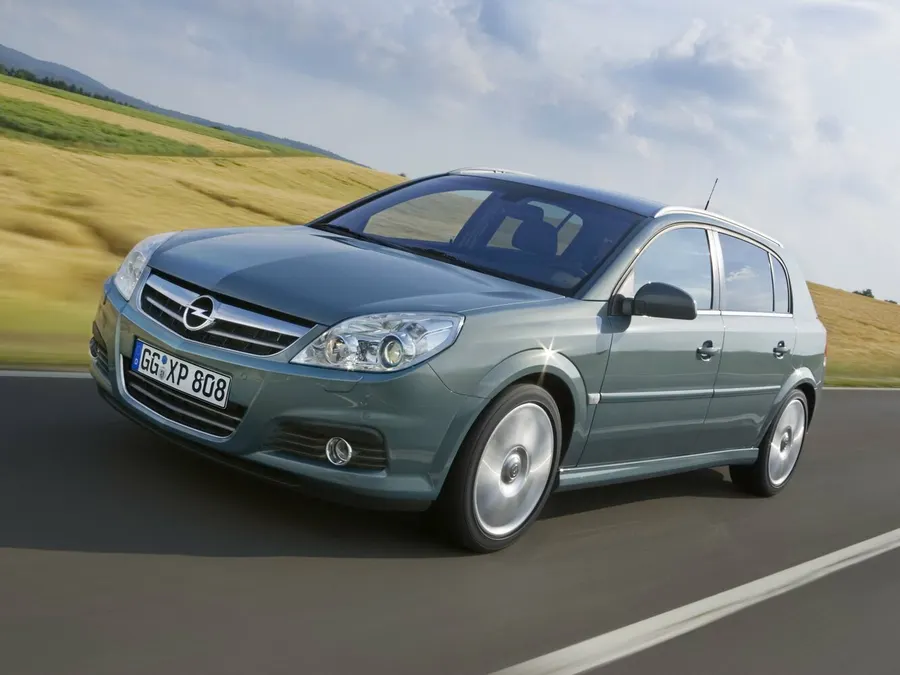 Opel Signum — фото модели