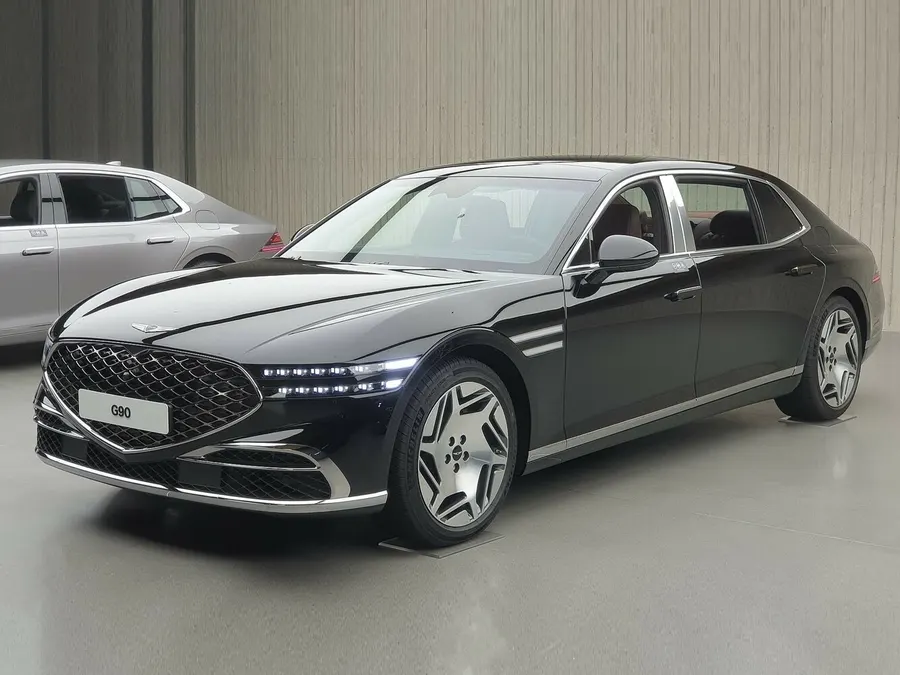 Genesis G90 — фото модели