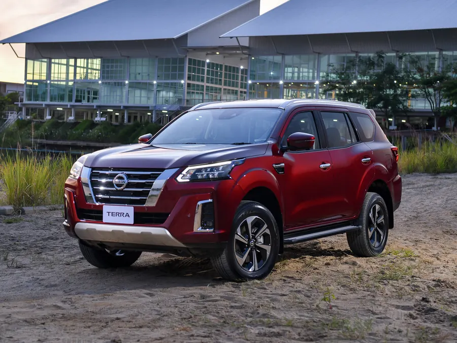 Nissan Terra — фото модели