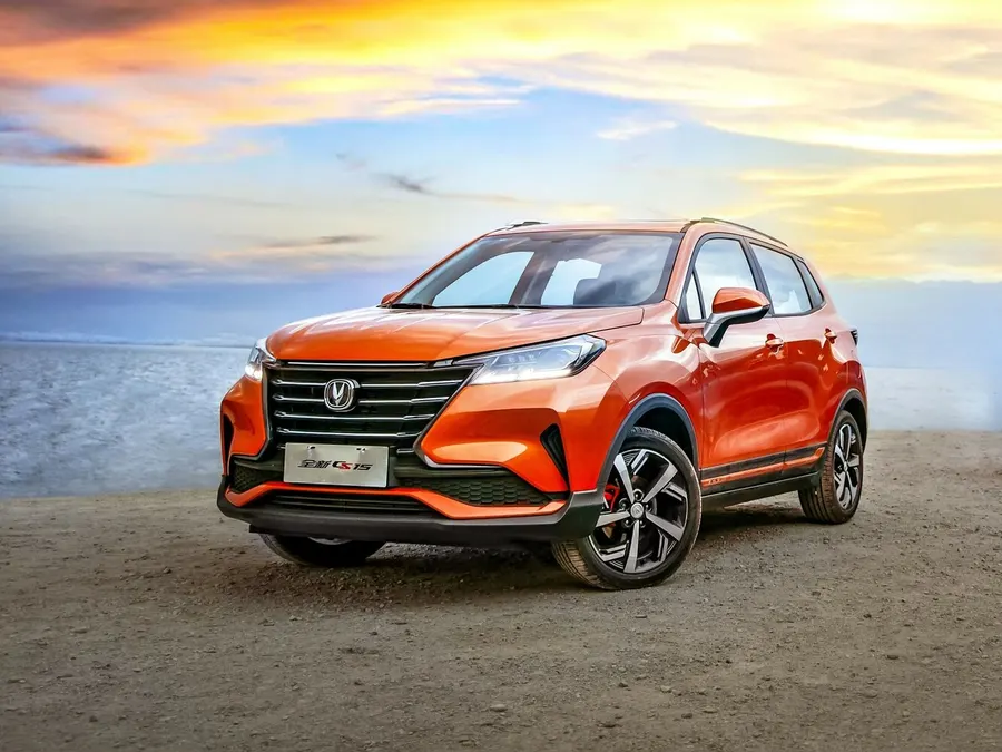 Changan CS15 — фото модели