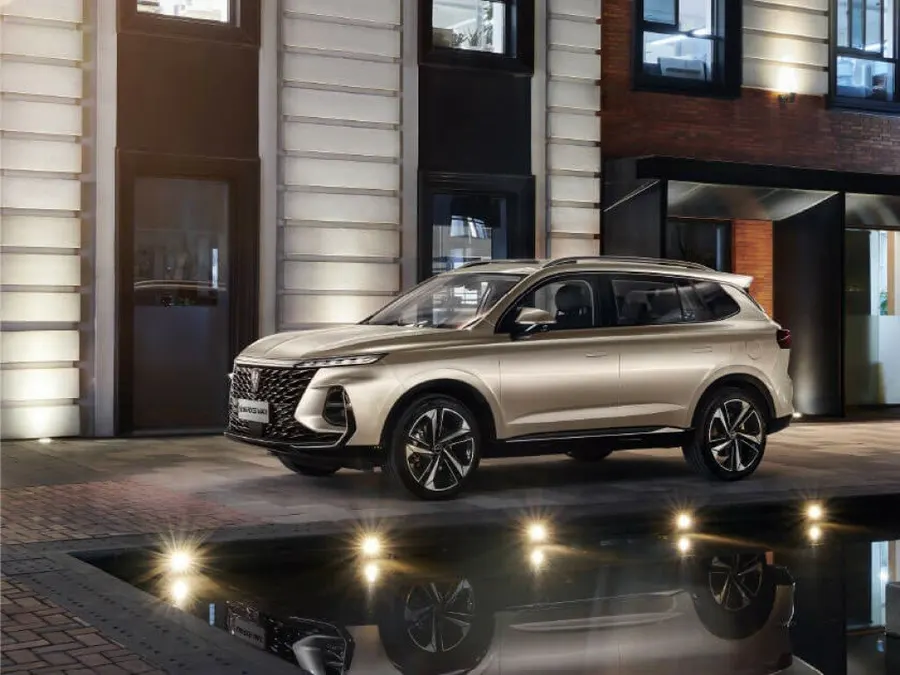 Roewe RX5 Max — фото модели