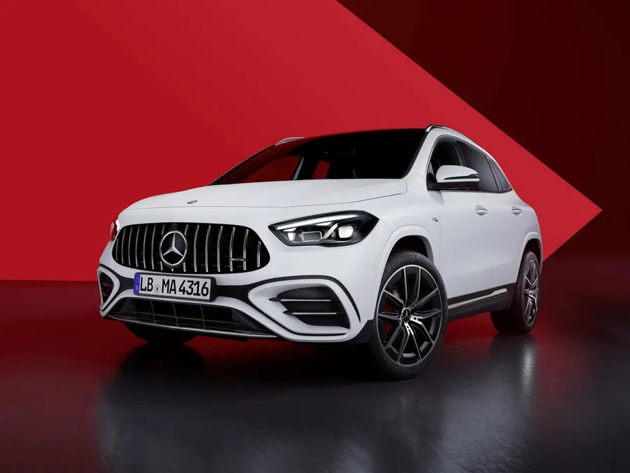 Mercedes-Benz GLA AMG — фото модели