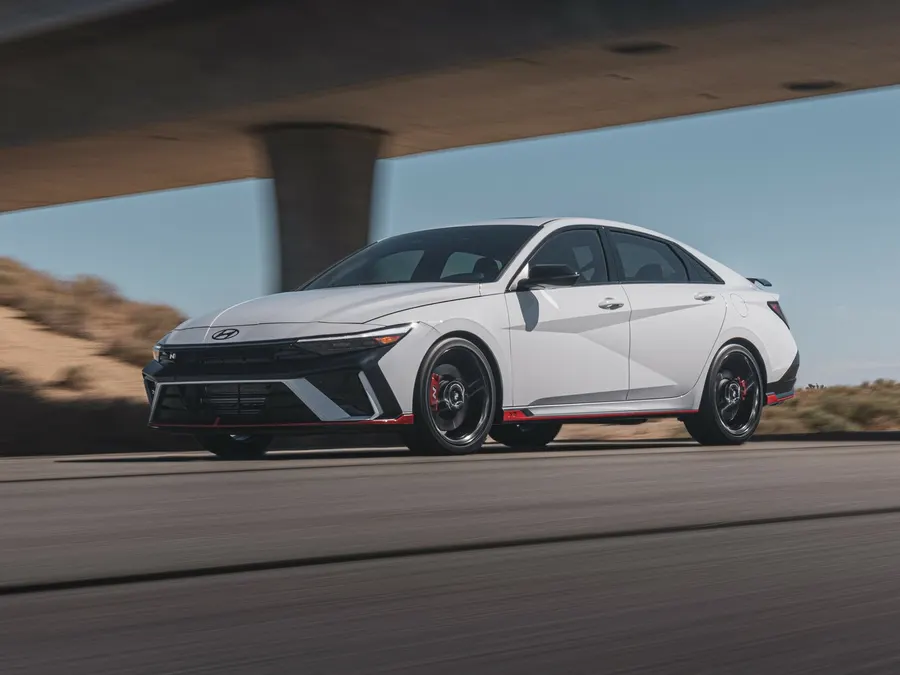 Hyundai Elantra N — фото модели