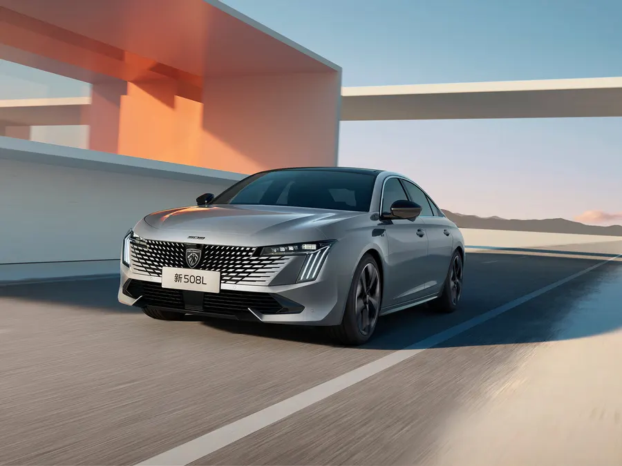 Peugeot 508 — фото модели