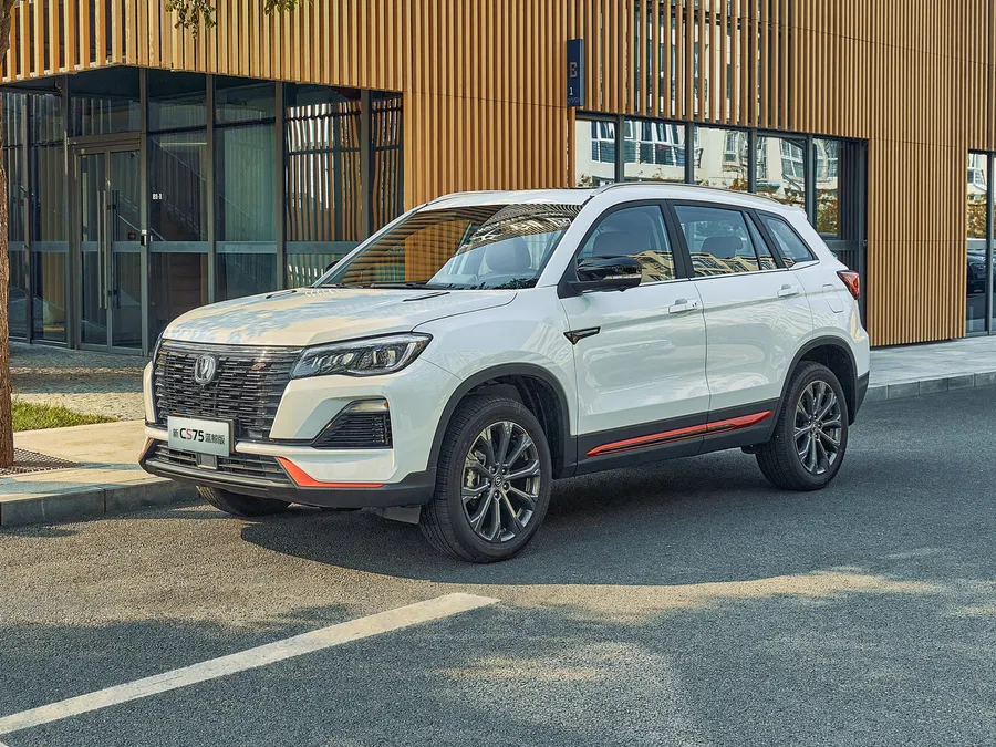 Changan CS75 — фото модели