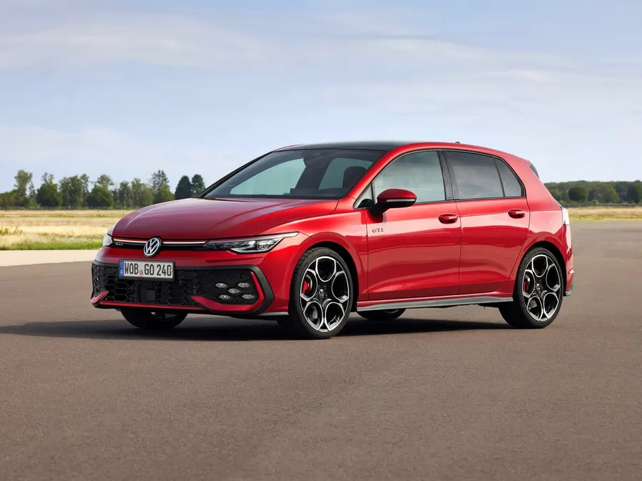 Volkswagen Golf GTI — фото модели
