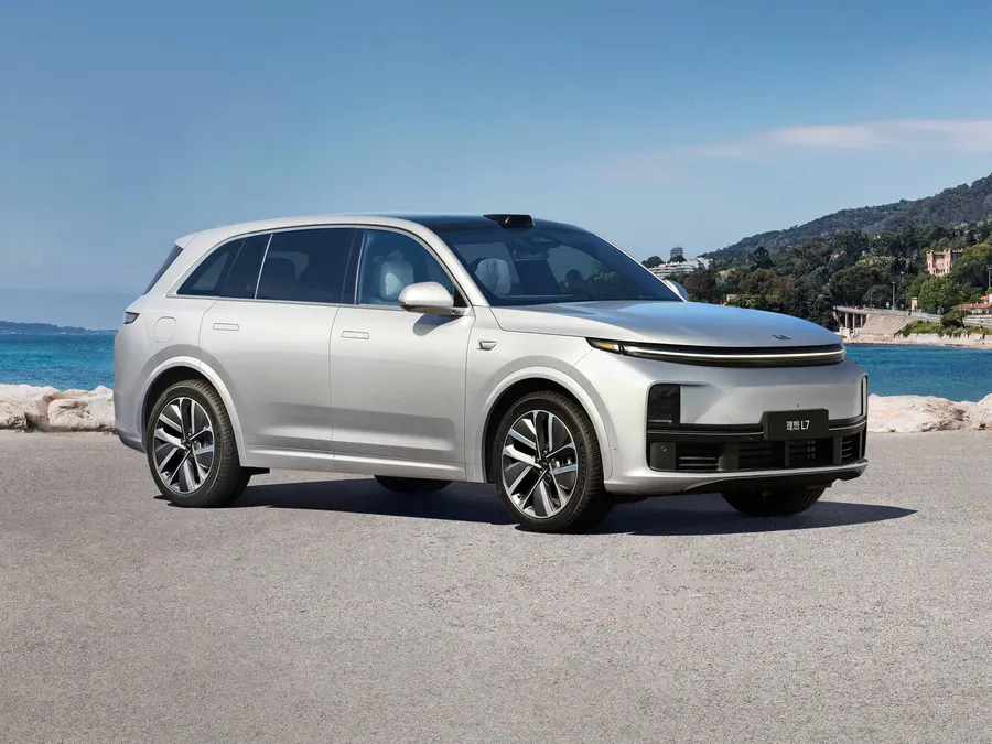 Li Auto L7 2023 для семьи из Новосибирска