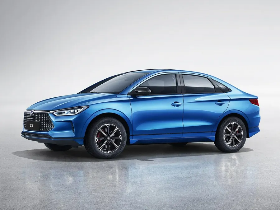 BYD E3 — фото модели