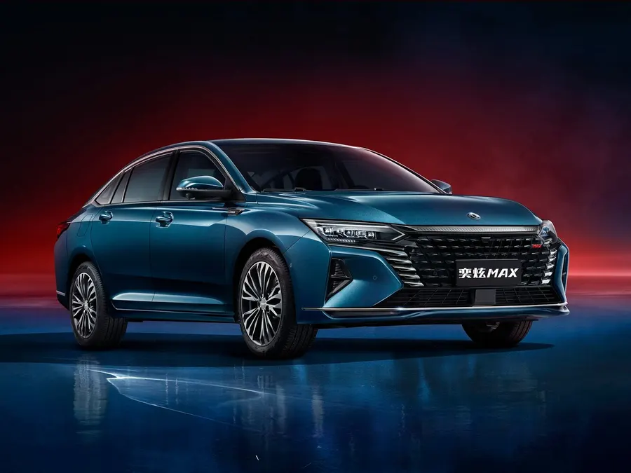 Dongfeng Aeolus Yixuan Max — фото модели