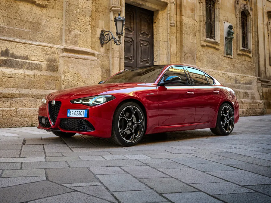 Alfa Romeo Giulia — фото модели