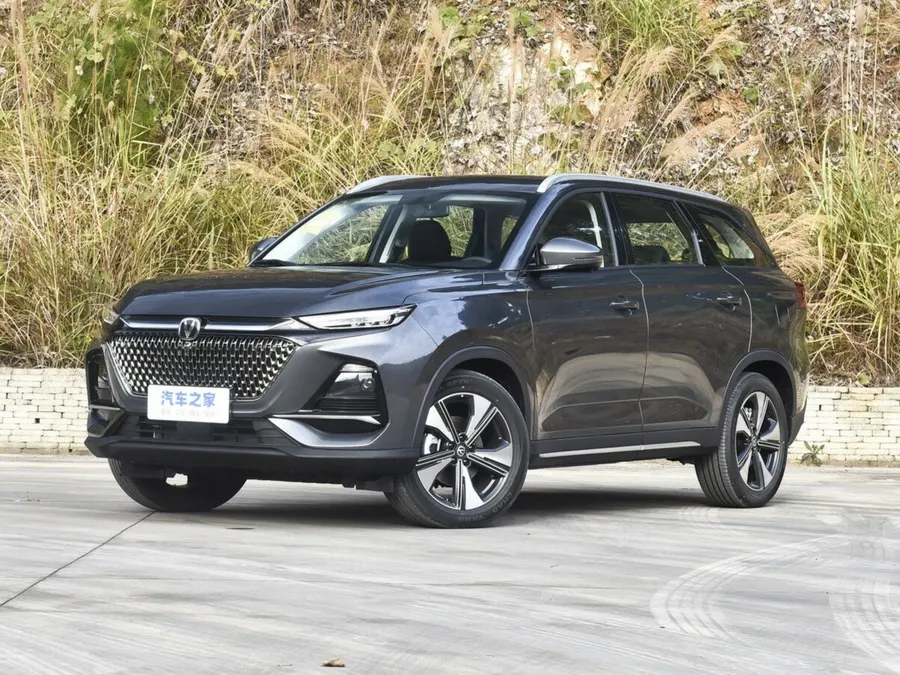 Changan X7 Plus — фото модели