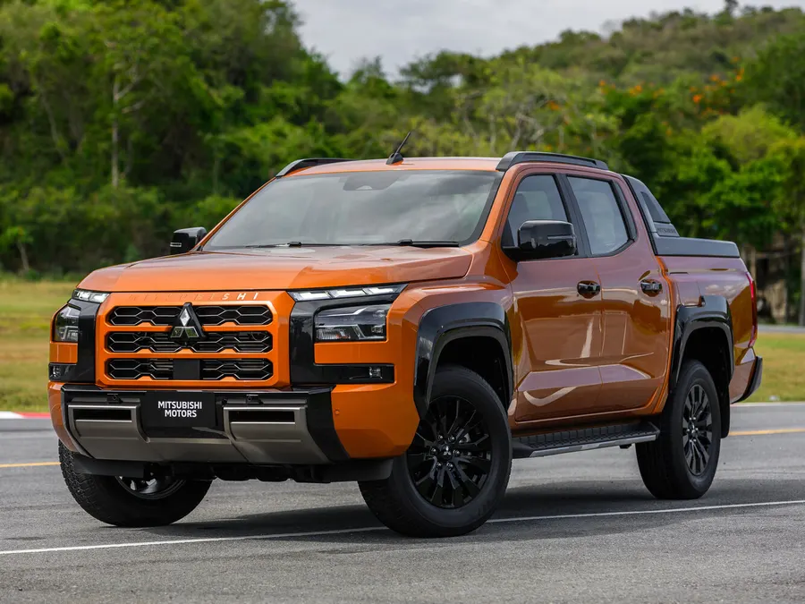Mitsubishi Triton — фото модели